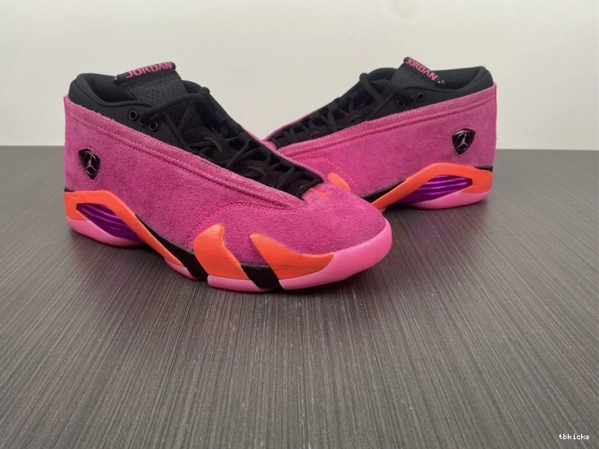 Reps TB (W) Retro Shocking 14 Low Pink Jordan DH4121-600 0731